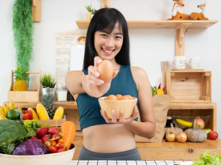 Veja quantos ovos comer por dia para aumentar a massa muscular  